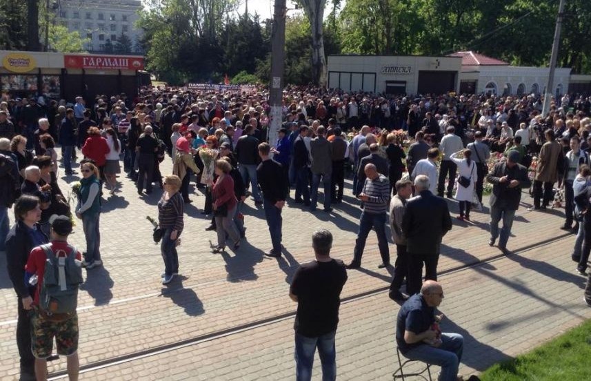 “Опа-ча, мы из Красного Луча”: в Одессе среди сепаратистски настроенных людей на Куликовом поле замечено немало переселенцев