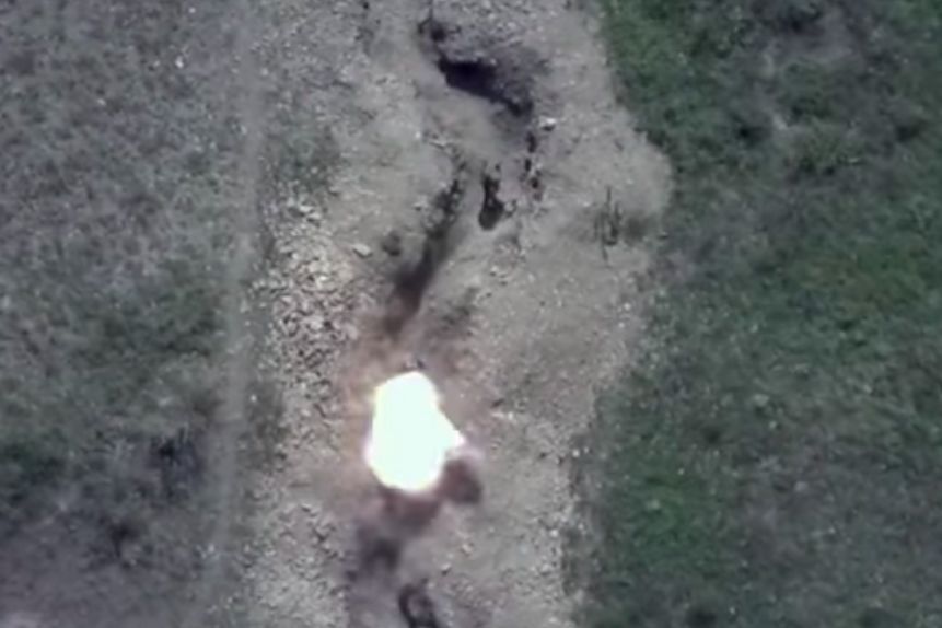 Ликвидация боевика на фронте попала на видео: ВСУ использовали коптер