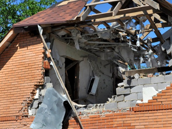 В Донецке обстрелян поселок Октябрьский: взрывы гремели всю ночь