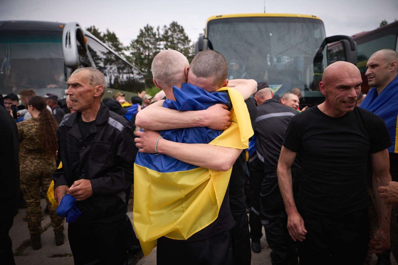​Большой обмен 1000 на 1000 завершен: еще 303 воина возвращены в Украину