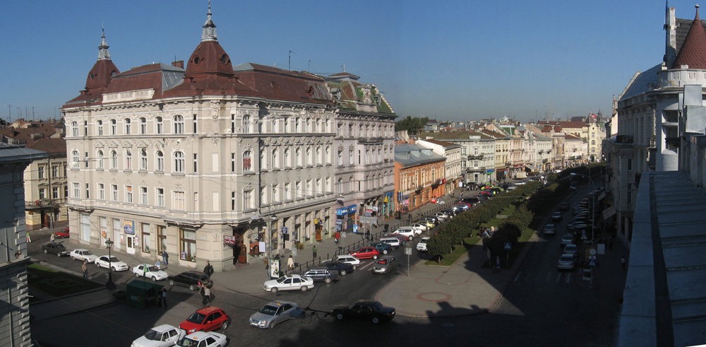 В центре Львова заминировали отель