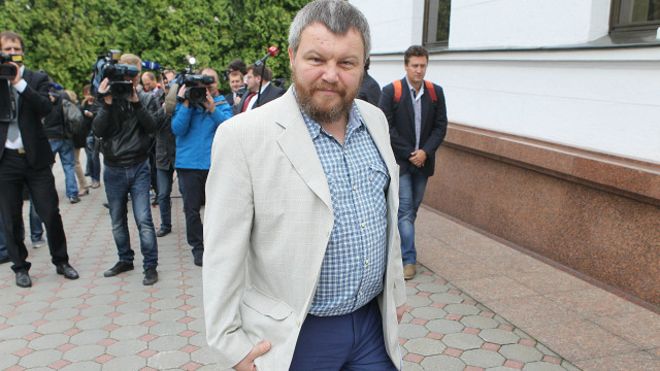 ​Что означают перестановки в руководстве ДНР?