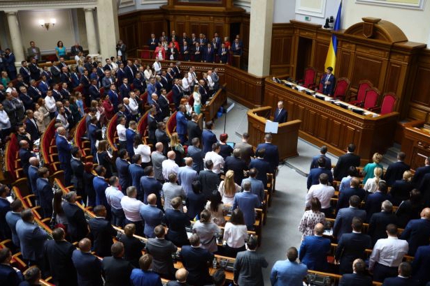 Источник: ​"Слуги народа" чуть не совершили фатальную ошибку по Крыму - Украина была в шаге от катастрофы