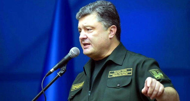 Порошенко заявил, что день освобождения Славянска от боевиков "ДНР" стал судьбоносным для возрождения армии Украины