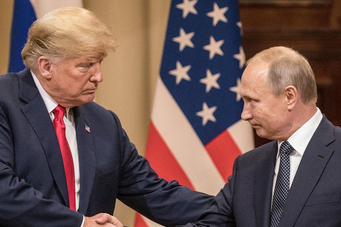 У Трампа задумали смягчить санкции России на фоне ударов по Сумам и Кривому Рогу - Bloomberg