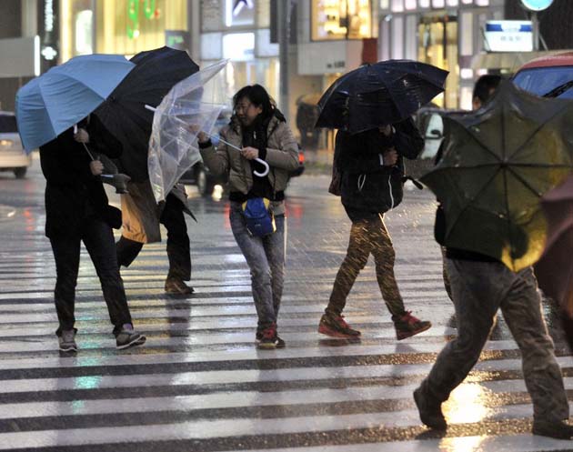 Из-за тайфуна эвакуировали полмиллиона японцев
