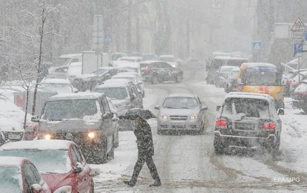 Осень в Украине будет дождливой, а зима холодной и снежной: синоптики предупредили о полярном вихре
