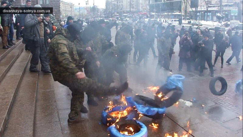 Возле киевской мэрии началась акция протеста 