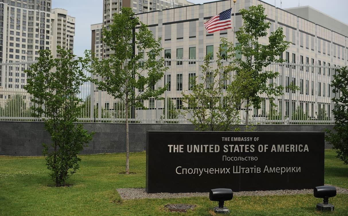 “Мій друг, нам з тобою!”- посольство США оригинально поздравило украинцев с Днем Независимости