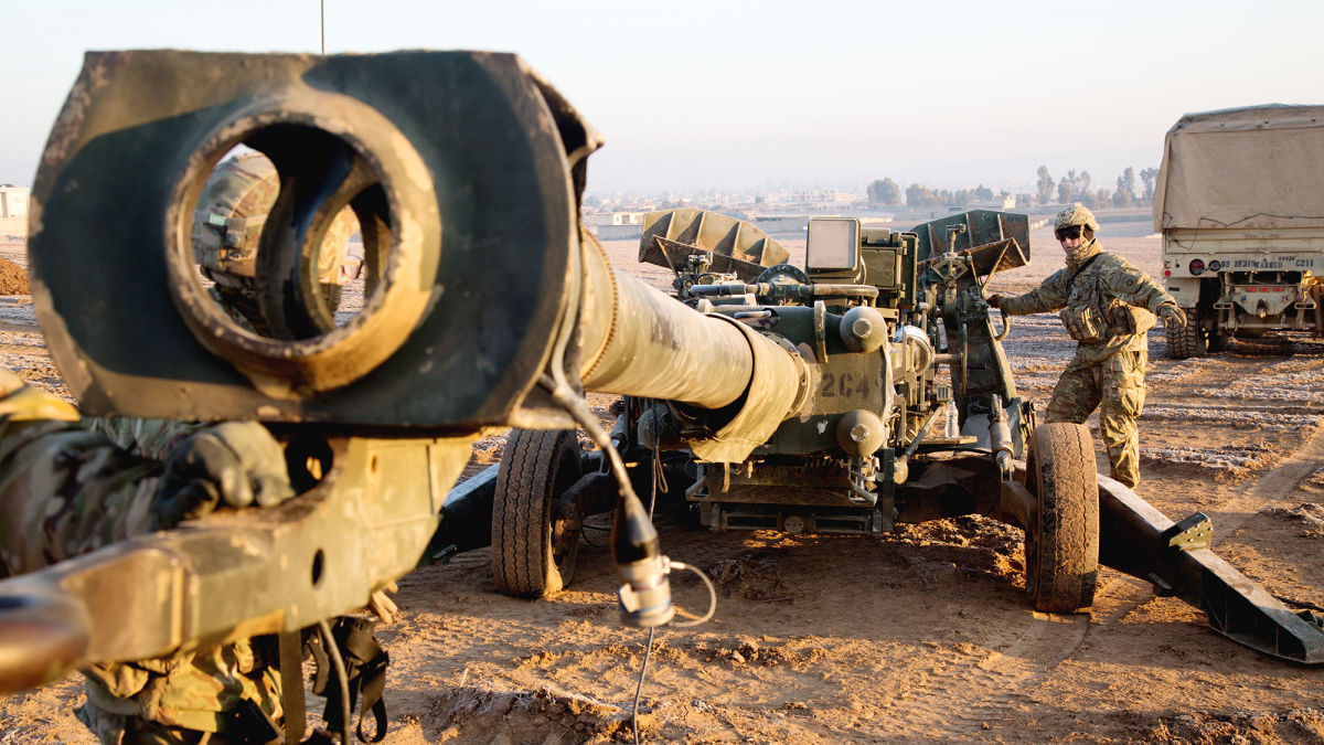 ​В Украину начала прибывать мощная военная техника и оружие из последнего пакета помощи от США — CNN