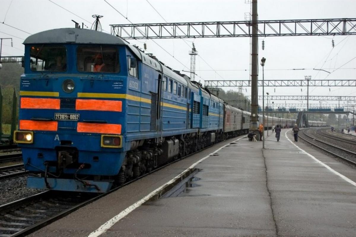 Запуск ж/д перевозок в Украине: Кабмин озвучил даты возобновления поездок