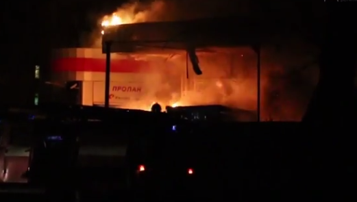 Последствия взрыва заправки в Славянске: фото и видео