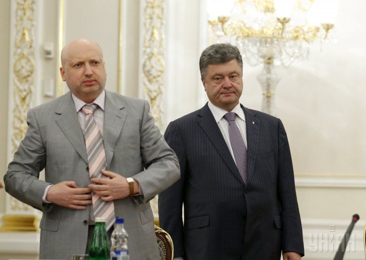 "Не изменил свои позиции", - Турчинов рассказал о предложении Порошенко 