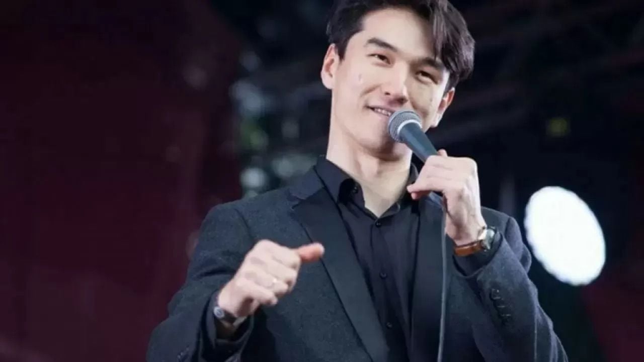 Выдворенный из РФ комик Нурлан Сабуров поддерживал оккупантов из "Вагнера": появилось видео