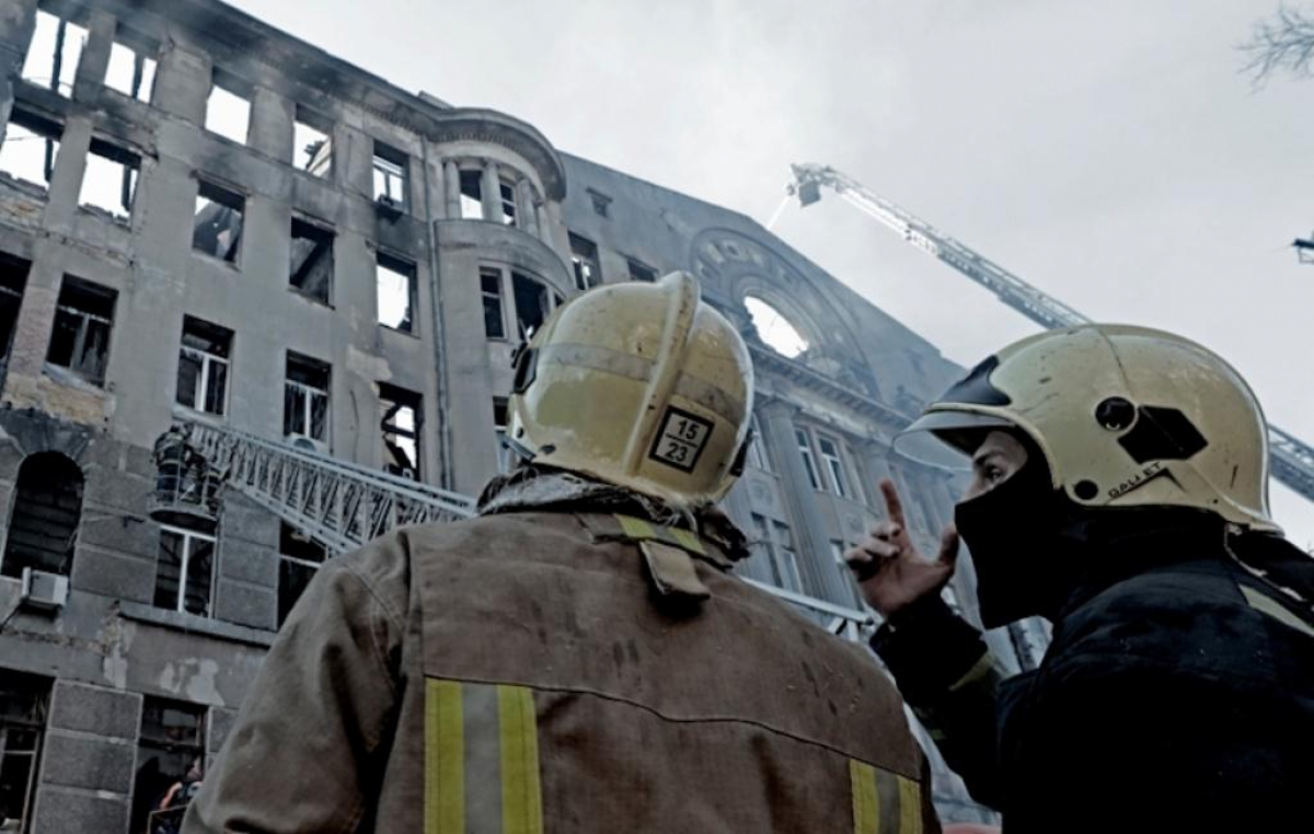 Погибших уже 12, тела не могут опознать: новые данные о жертвах пожара в Одессе потрясли Украину