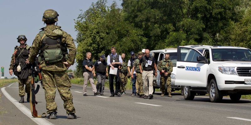 Солдат ВСУ открыл огонь по миссии ОБСЕ