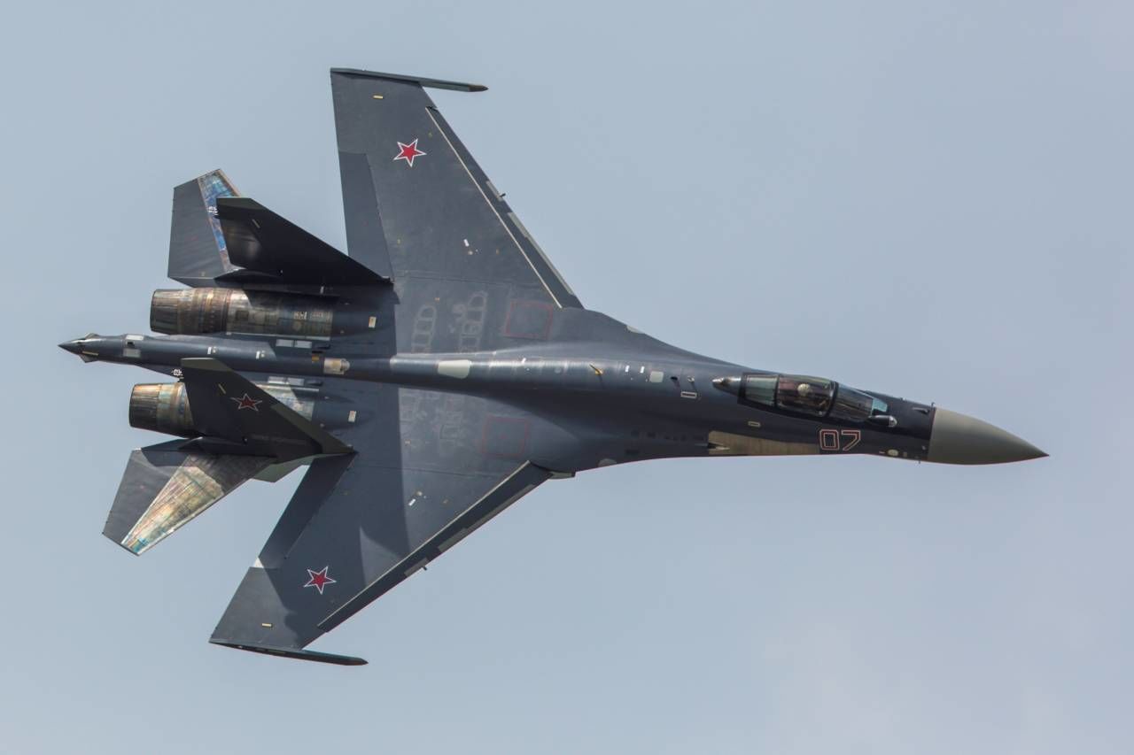 ​Через 4 минуты после взлета: на Сахалине истребитель "Су-35" ВКС России рухнул в Охотское море