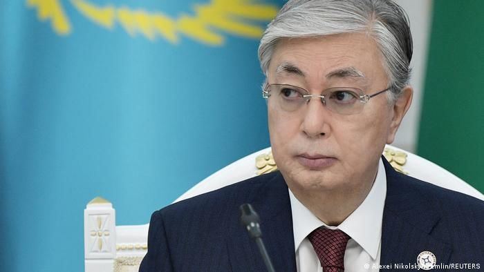 В Казахстане взрыв на крупнейшем месторождение нефти: накануне Токаев обещал помощь ЕС с нефтью и газом