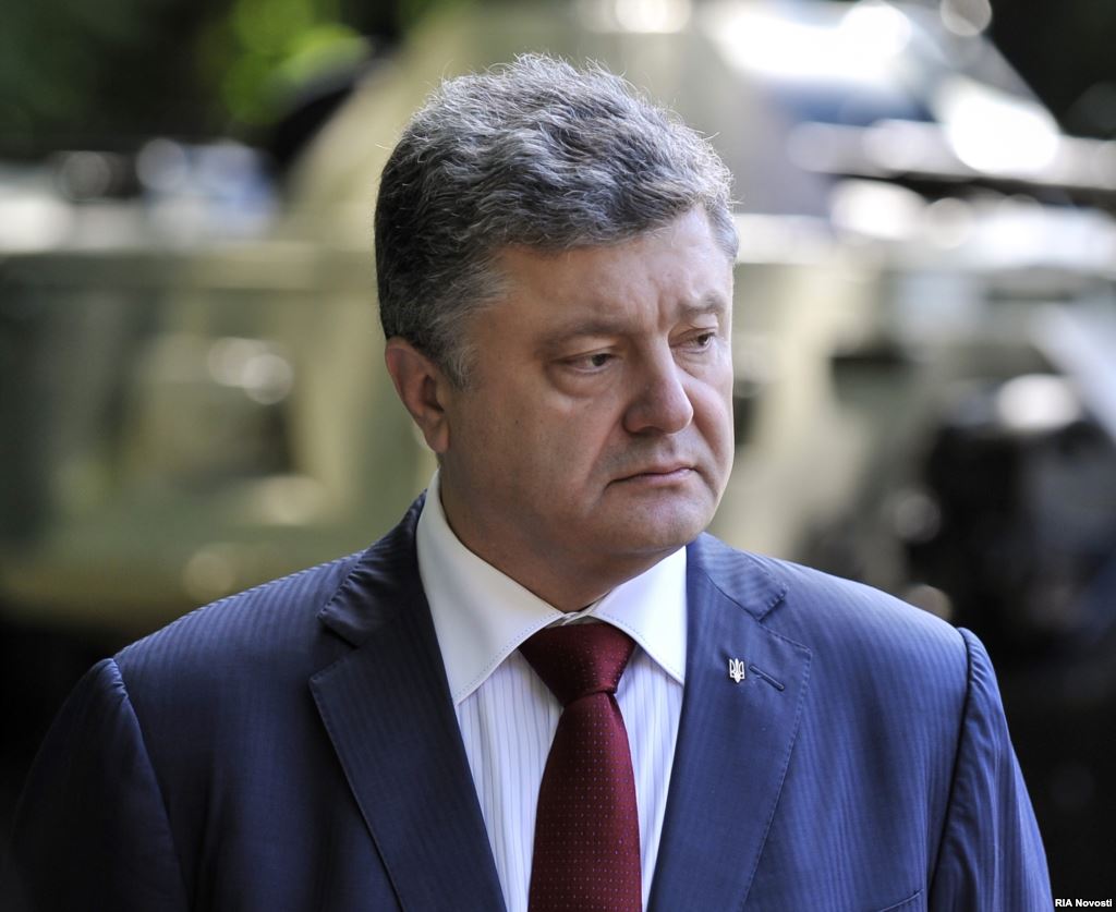 Порошенко: Минские договоренности выполняют только ОБСЕ и Украина 
