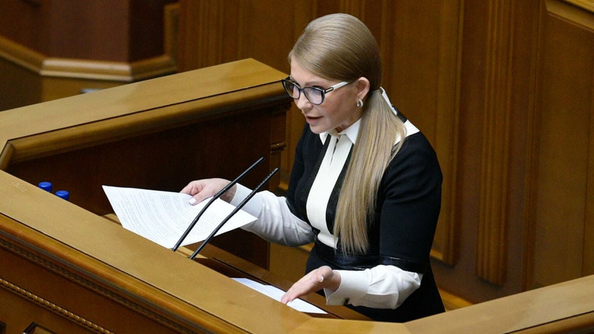 Тимошенко уличила власти в "обмане" в ситуации с отказом от российского газа 