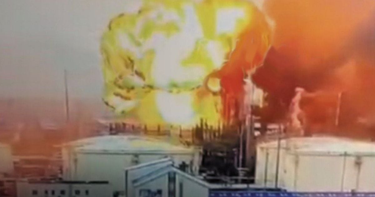 Российские НПЗ агонизируют из-за стратегии Deep strike ВСУ: меньше нефти прокачивалось только в 2010 году