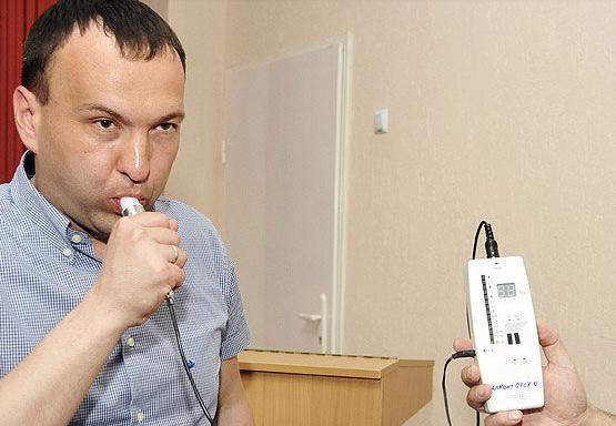 Как в Киеве боролись с пьянством: "трубочки" для слесарей и мастеров ЖЭКов