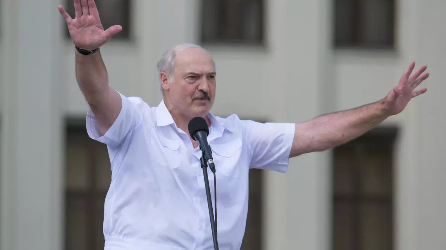 Лукашенко о протестах: "Ситуация не катастрофическая, разберемся за пару дней"