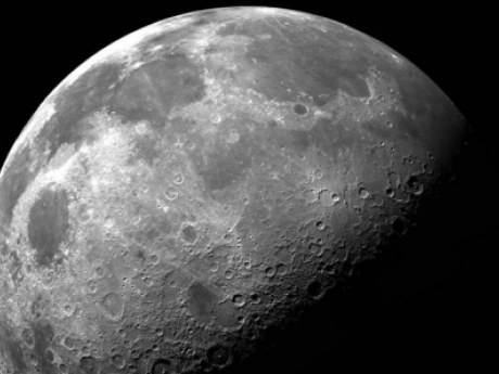Уфологи обнаружили на Луне находку, оставленную пришельцами, - это потрясло научный мир 