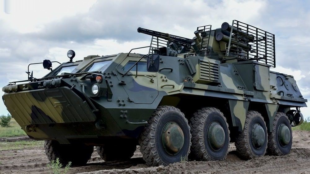 "Азов" разгромил группу российских танков: на видео оккупантов расстреливают из БТР-4