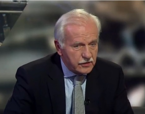 Бывший МИД Польши: если россияне пойдут на войну, надо собирать чемоданы и ехать в Австралию