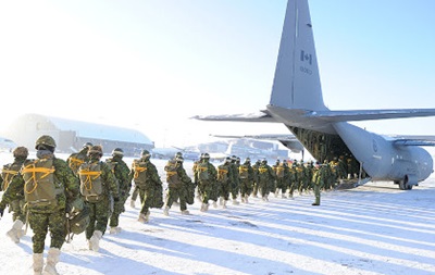 СМИ: в Украину прибудет военный контингент из Канады
