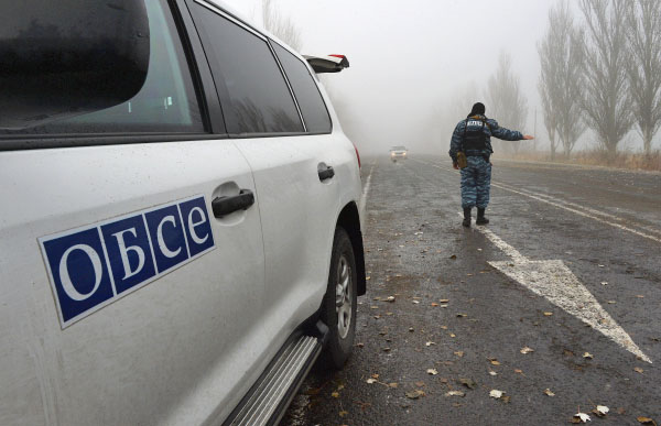 "Карманные террористы" Кремля на Донбассе готовят новые провокации: наблюдатели ОБСЕ зафиксировали десятки неопознанных единиц техники, а также рассказали о новых позициях боевиков