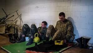 Волонтер сообщила о суициде военного, недавно освобожденного из плена в Донбассе