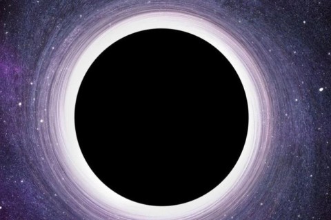 Астрономы впервые воочию увидели поглощение звезды черной дырой, - видео