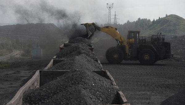 ​Боевики продолжают вывозить уголь на территорию России, - «ИС»