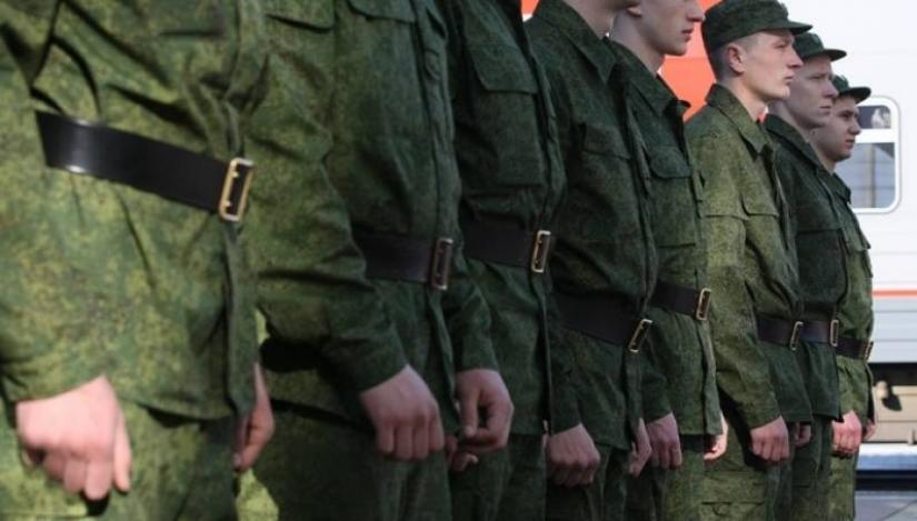 В Крыму оккупанты жестко наказывают за отказ служить в армии России: озвучены цифры