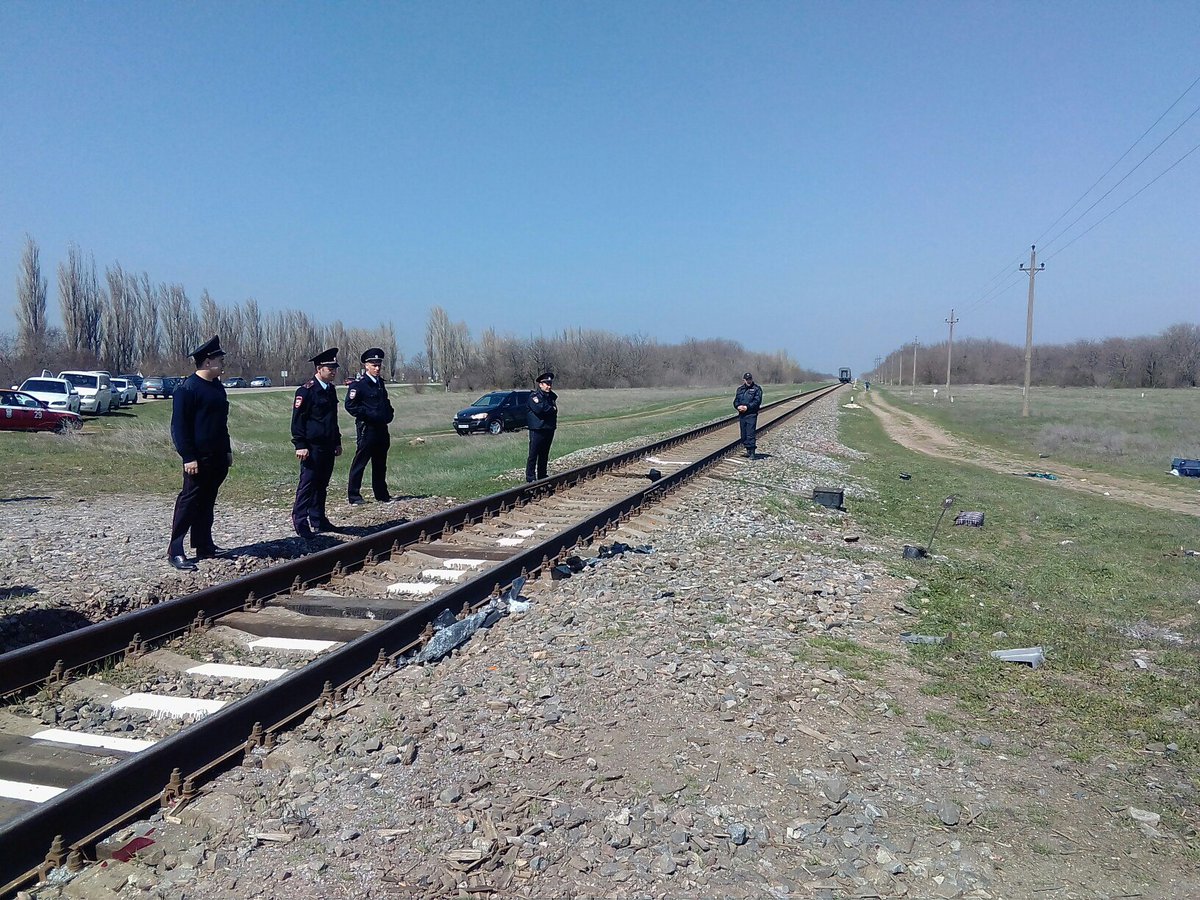 Смертельное ДТП в Крыму с пассажирским автобусом на ж/д переезде: опубликованы новые кадры с места аварии и названа причина трагедии