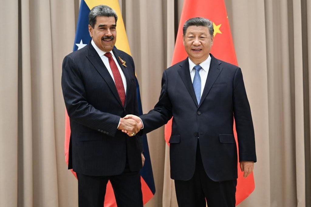 ​Пекин в нефтяном тупике: операция США перекрыла Китаю нефтяной кран из Венесуэлы