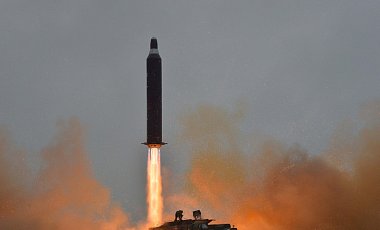 "Это – провокация, не смейте нарушать международные обязательства!" - в ЕС жестко раскритиковали запуск баллистической ракеты в КНДР