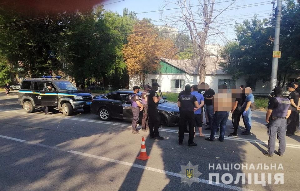 Стрельба с погоней в Запорожье: пострадали 5 человек, трое – в больнице