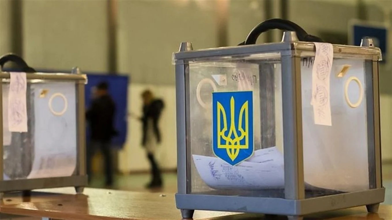 Второй тур местных выборов в Украине: 11 городов страны выбирают своих мэров 