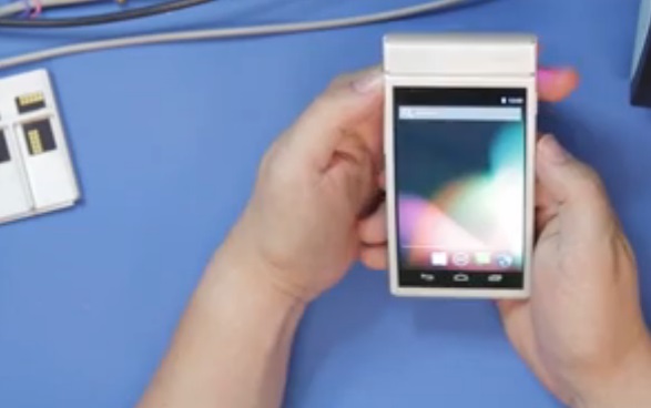 Google продемонстрировал свой модульный смартфон Ara с "горячей" заменой основных модулей
