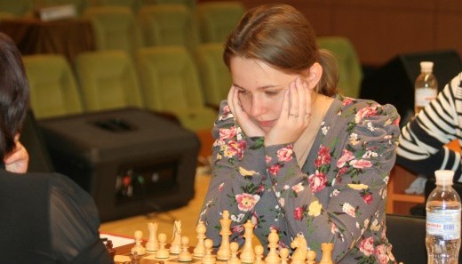 Порошенко и Яценюк поздравили украинку Музычук с победой на ЧМ по шахматам