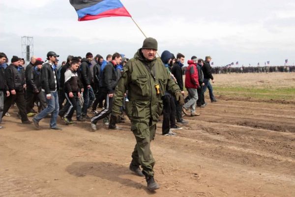 Захарченко приготовил “сюрприз” резервистам “ДНР”: после Пасхи мужчин “загребут” на 3-недельные сборы - соцсети