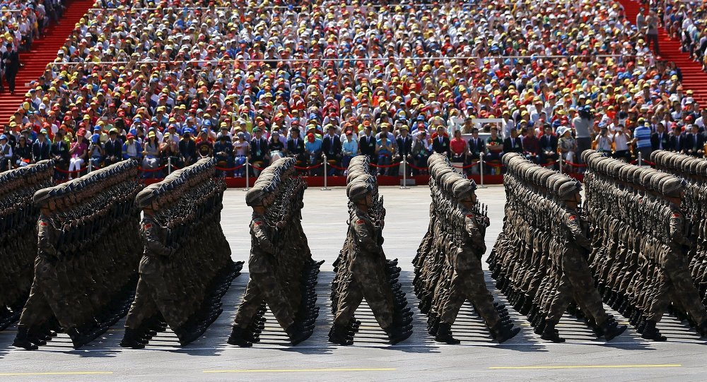 Военный парад в Китае: 12 000 солдат, 500 военных транспортных средств и 200 самолетов