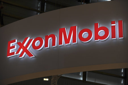 ​Сотрудничество с агрессором и оккупантом дорого обошлось: власти США наложили внушительный штраф на ExxonMobil за контракты с близким другом Путина
