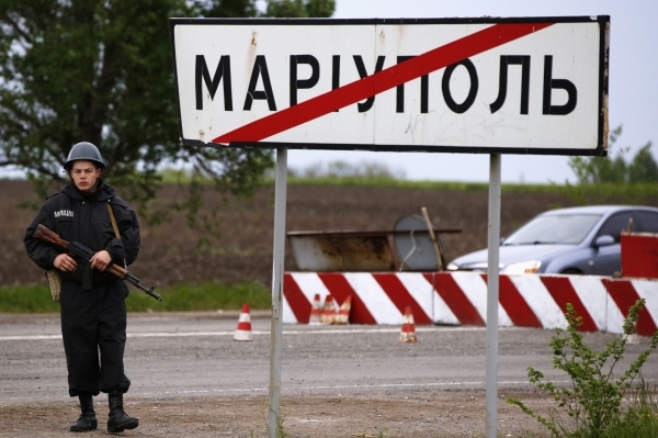 Батальон "Азов": террористы обстреляли из "Градов" предместье Мариуполя