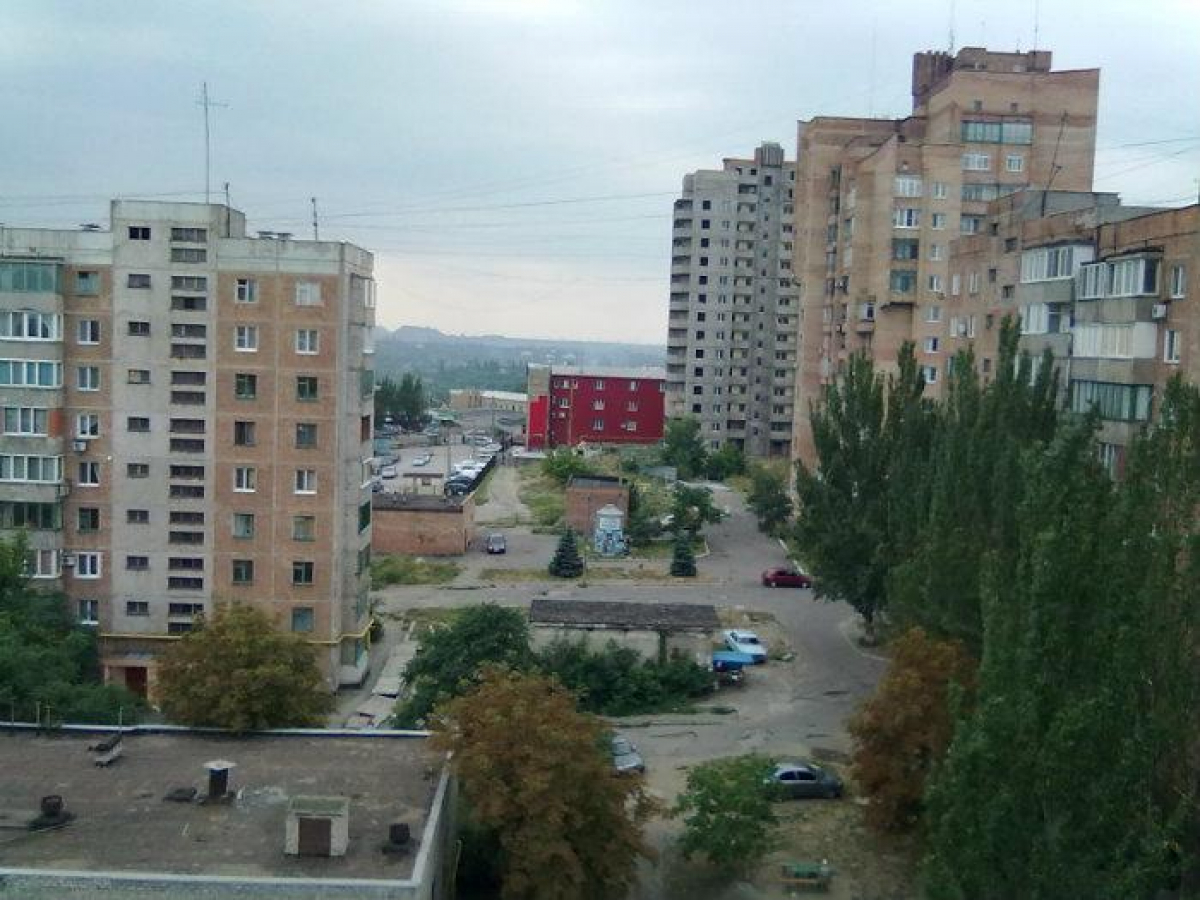 Подробности мощного взрыва в Макеевке: пострадавшая осталась без рук, кадры