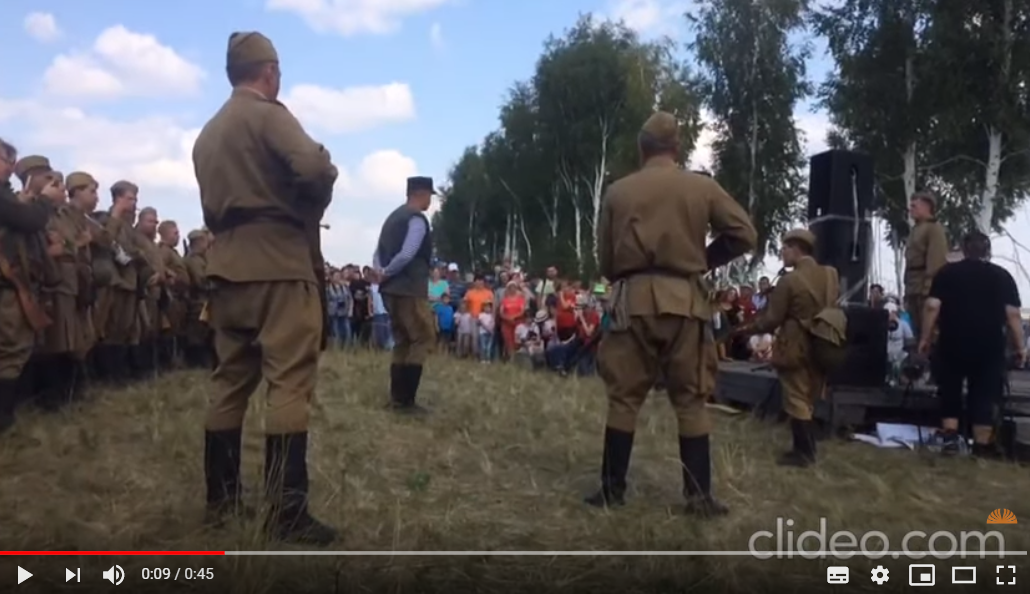 В России показали видео "казни" в украинском селе: "расстрел предателя" возмутил соцсети - кадры