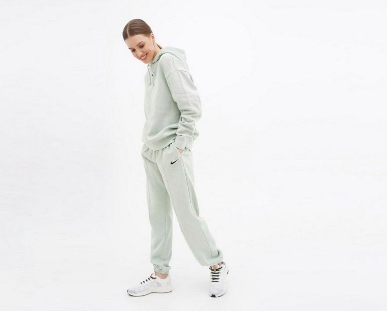 Спортивные штаны в streetstyle этой осенью